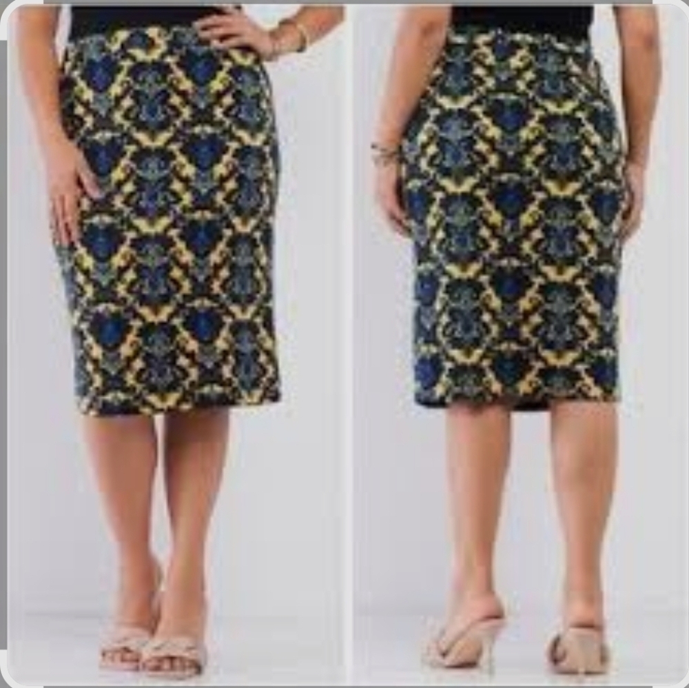 Elegant Yellow and Blue Patterned Skirt